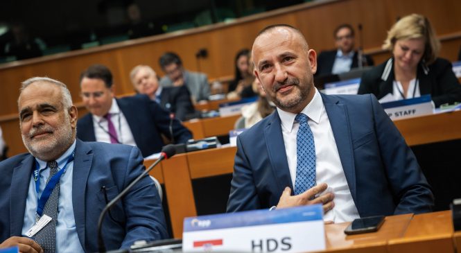 Hrvatska demokršćanska stranka (HDS) na političkoj skupštini jednoglasno je prihvaćena kao najnovija članica Europske pučke stranke (EPP)